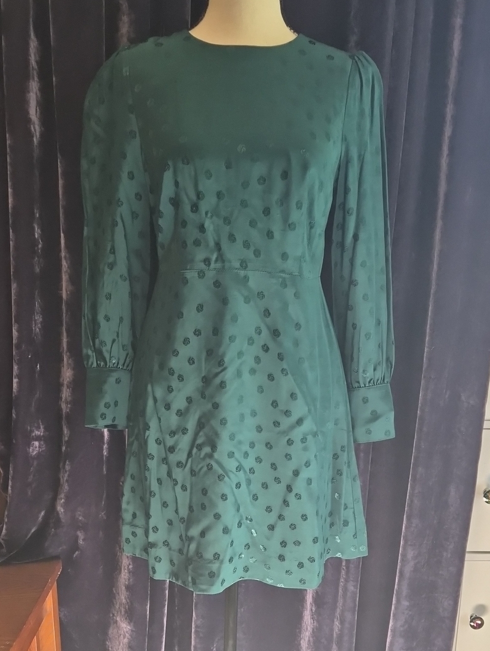 NWT J. Crew Emerald Green Long-Sleeve Textured Dot Mini Dress SZ PETITE 2